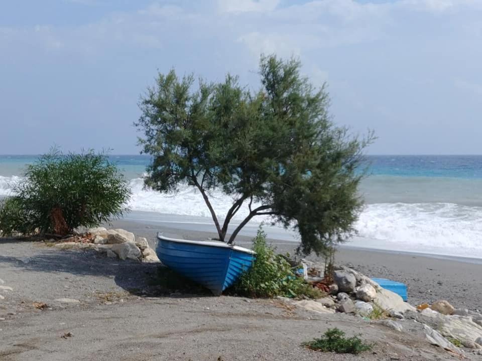 B&B Nereidi Melito Di Porto Salvo Buitenkant foto