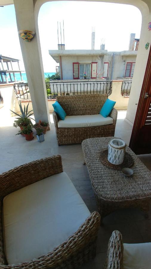 B&B Nereidi Melito Di Porto Salvo Buitenkant foto